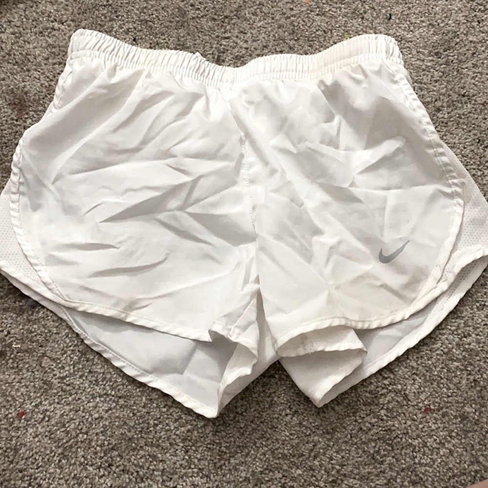 white nike dry fit shorts